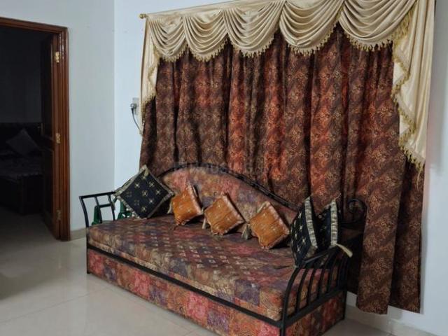 2 BHK Apartment in Dharampeth for rent Nagpur. The reference number is 20330561