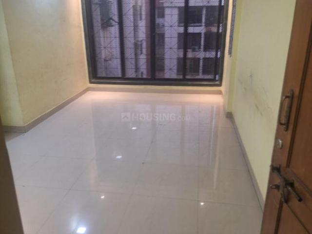 2 BHK Apartment in Dharamveer Nagar for rent Thane. The reference number is 20772539