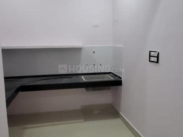 2 BHK Apartment in Dhoomanganj for rent Allahabad. The reference number is 20405383