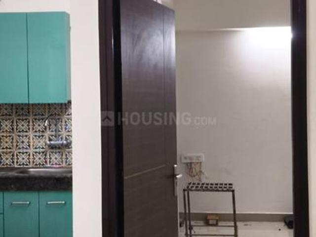 2 BHK Apartment in Dhoomanganj for resale Allahabad. The reference number is 21195226