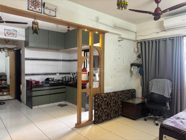 2 BHK Apartment in Dindoli for rent Surat. The reference number is 21109638