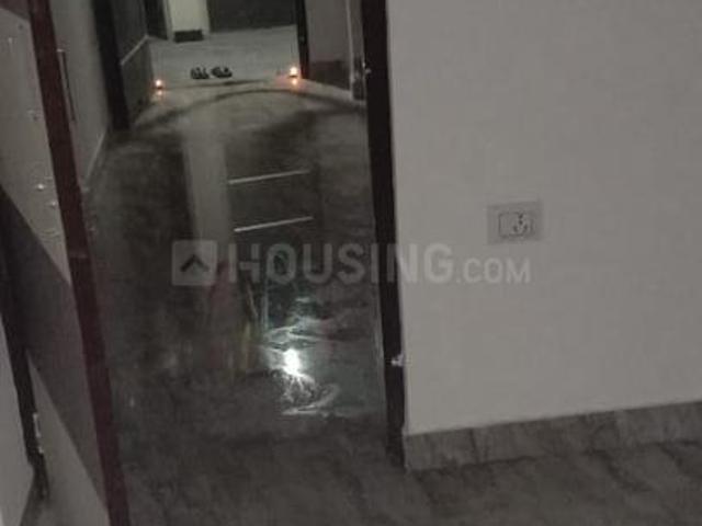 2 BHK Apartment in DLF Ankur Vihar for rent Ghaziabad. The reference number is 18075336