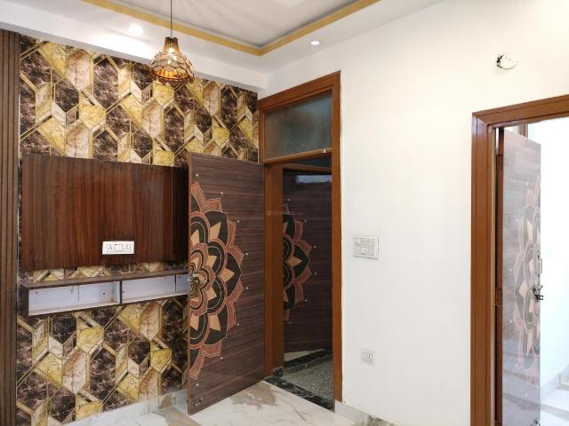 2 BHK Apartment in DLF Ankur Vihar for resale Ghaziabad. The reference number is 14660545