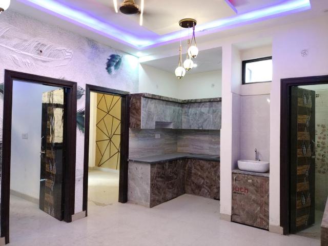 2 BHK Apartment in DLF Ankur Vihar for resale Ghaziabad. The reference number is 14686143