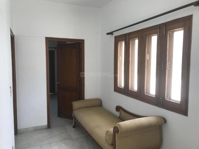 2 BHK Apartment in DLF Phase 4 for rent Gurgaon. The reference number is 20695610