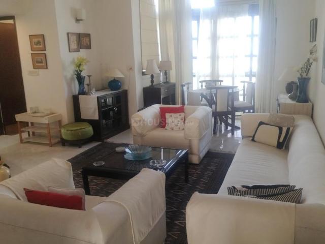 2 BHK Apartment in DLF Phase 4 for rent Gurgaon. The reference number is 21011591