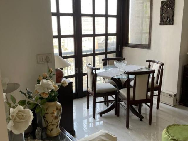 2 BHK Apartment in DLF Phase 4 for rent Gurgaon. The reference number is 21012547