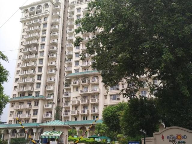 2 BHK Apartment in DLF Phase 4 for resale Gurgaon. The reference number is 20099162