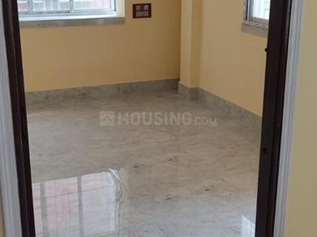 2 BHK Apartment in Dum Dum Cantonment for rent Kolkata. The reference number is 20935663