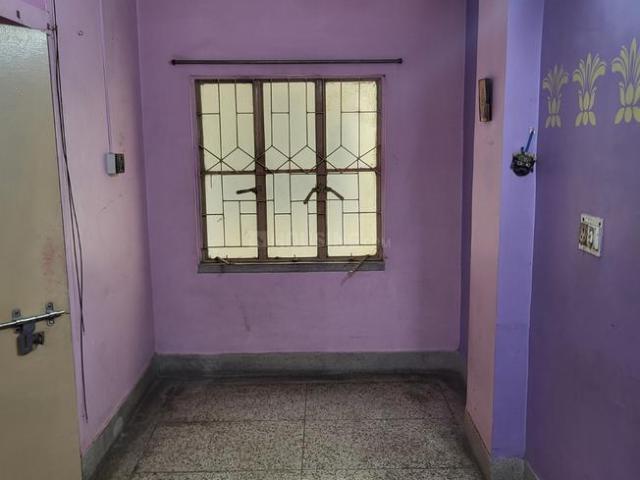 2 BHK Apartment in Dum Dum Cantonment for resale Kolkata. The reference number is 18197130