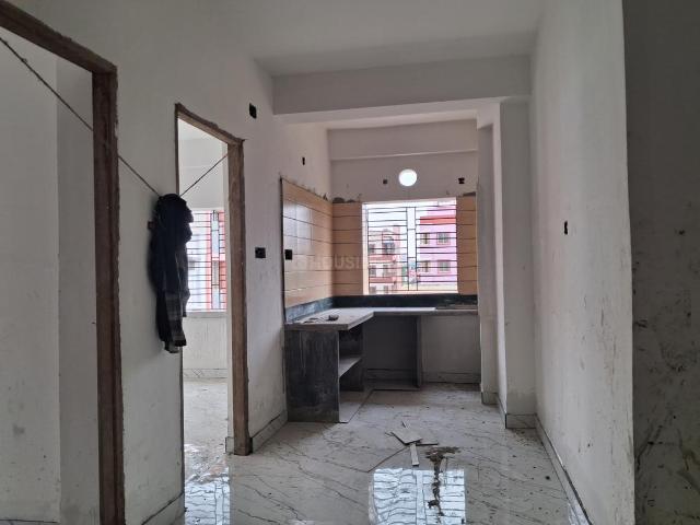 2 BHK Apartment in Dum Dum Cantonment for resale Kolkata. The reference number is 20492998