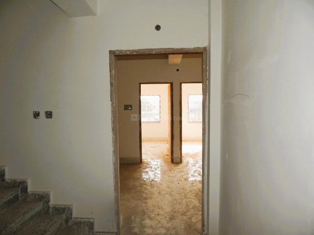 2 BHK Apartment in Dum Dum Cantonment for resale Kolkata. The reference number is 21208935