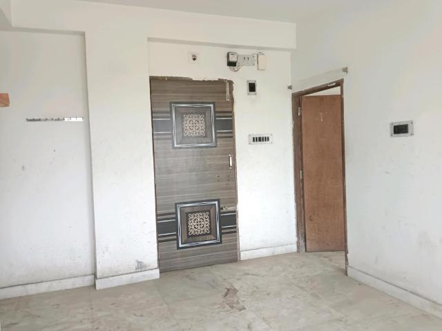 2 BHK Apartment in Dum Dum for rent Kolkata. The reference number is 19707446
