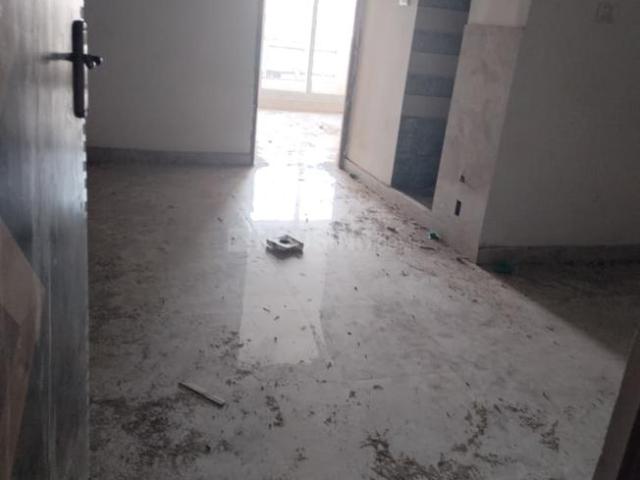 2 BHK Apartment in Dum Dum for rent Kolkata. The reference number is 21183869