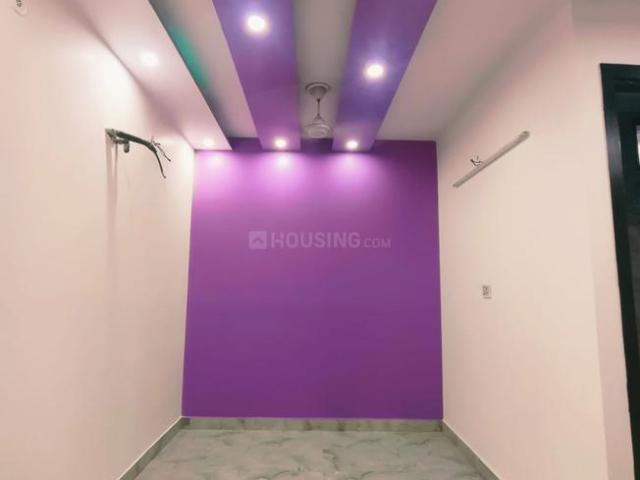 2 BHK Apartment in Dwarka Mor for rent New Delhi. The reference number is 20771000