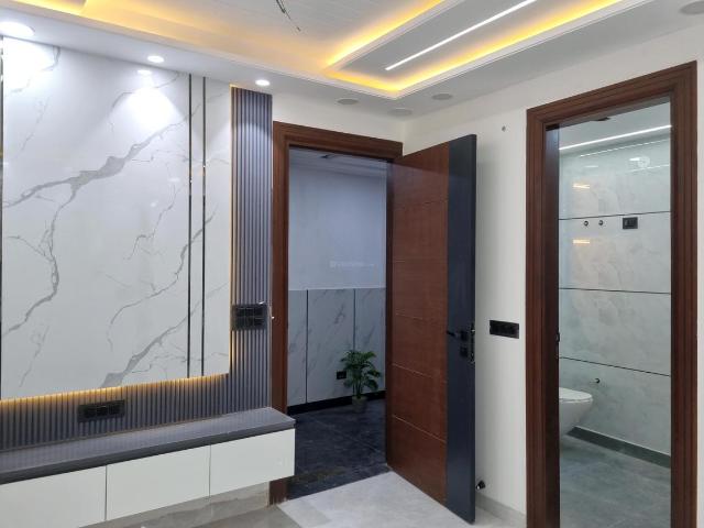 2 BHK Apartment in Dwarka Mor for rent New Delhi. The reference number is 20815974
