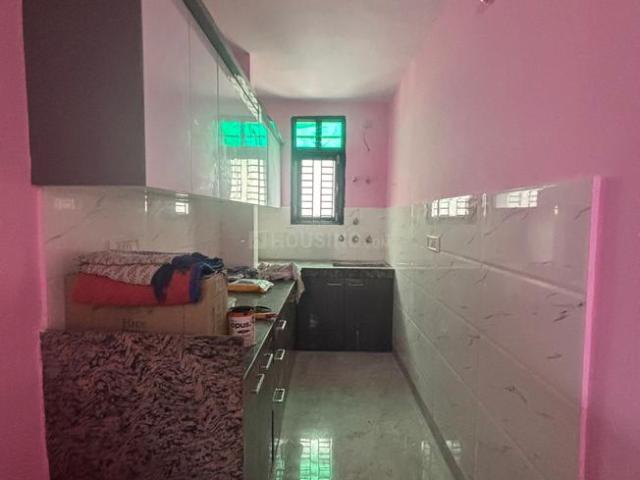 2 BHK Apartment in Dwarka Mor for rent New Delhi. The reference number is 20969108