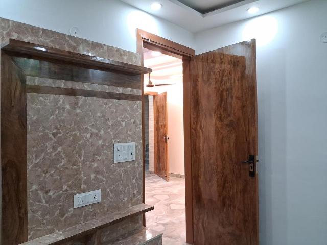 2 BHK Apartment in Dwarka Mor for rent New Delhi. The reference number is 20096889