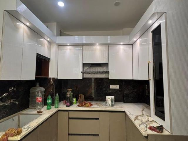 2 BHK Apartment in Dwarka Mor for rent New Delhi. The reference number is 20273248