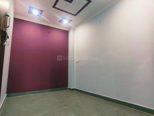 2 BHK Apartment in Dwarka Mor for rent New Delhi. The reference number is 21020019