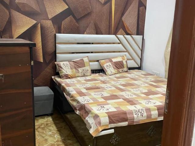 2 BHK Apartment in Dwarka Mor for rent New Delhi. The reference number is 21188178