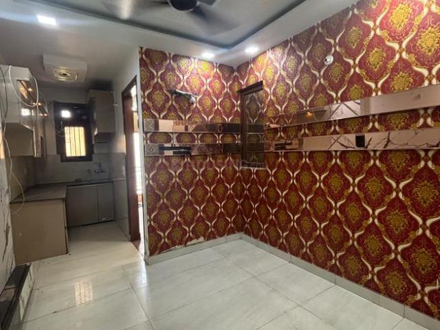 2 BHK Apartment in Dwarka Mor for rent New Delhi. The reference number is 21333421