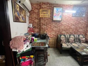 2 BHK Apartment in Dwarka Mor for resale New Delhi. The reference number is 19017091