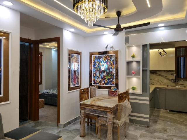 2 BHK Apartment in Dwarka Mor for resale New Delhi. The reference number is 20344805
