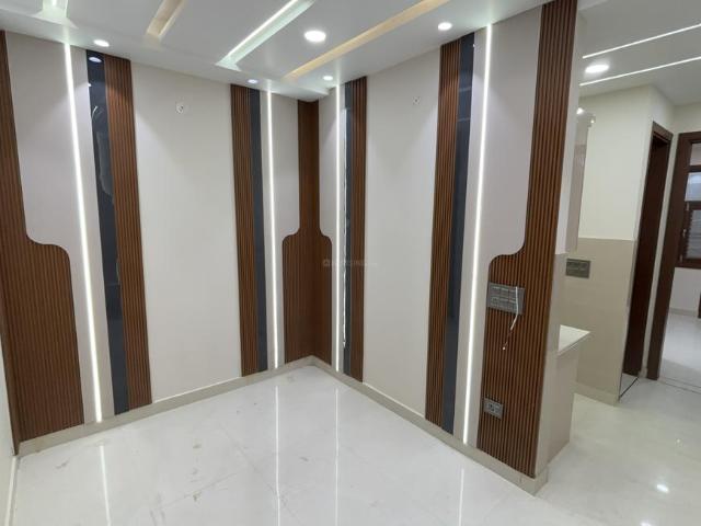 2 BHK Apartment in Dwarka Mor for resale New Delhi. The reference number is 20553887