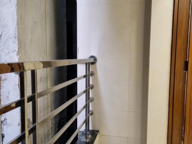 2 BHK Apartment in Dwarka Mor for resale New Delhi. The reference number is 21218995