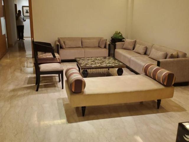 2 BHK Apartment in Entally for rent Kolkata. The reference number is 18859907