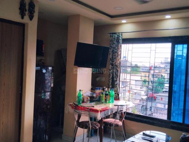 2 BHK Apartment in Entally for resale Kolkata. The reference number is 20140387