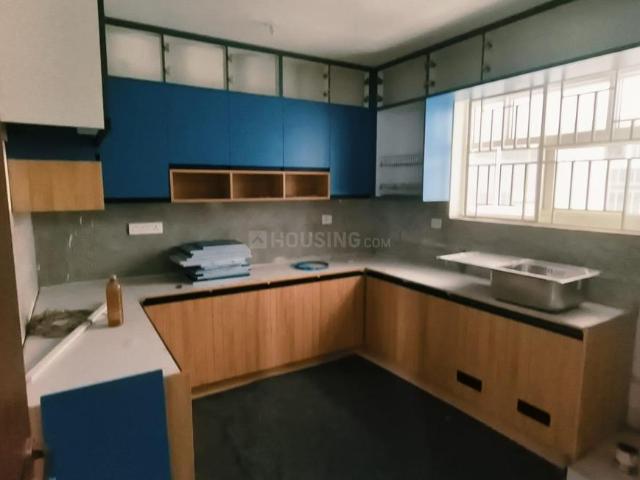 2 BHK Apartment in Edappally for rent Kochi. The reference number is 21248571
