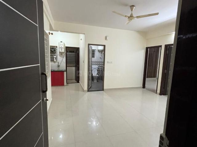2 BHK Apartment in Ejipura for rent Bengaluru. The reference number is 21110400