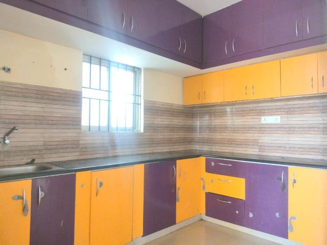 2 BHK Apartment in Electronic City for rent Bengaluru. The reference number is 18578003