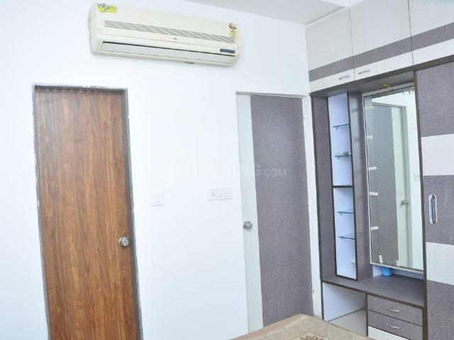 2 BHK Apartment in Ellisbridge for resale Ahmedabad. The reference number is 6918146