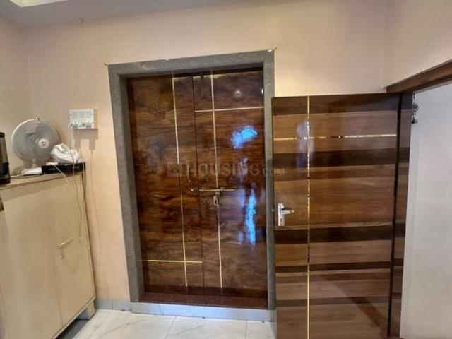 2 BHK Apartment in Fort for resale Mumbai. The reference number is 21305823