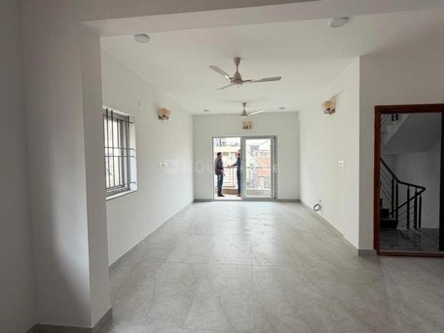 2 BHK Apartment in Frazer Town for rent Bengaluru. The reference number is 20896690