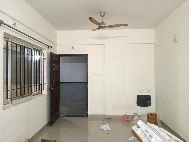 2 BHK Apartment in K R Puram for rent Bengaluru. The reference number is 14121695