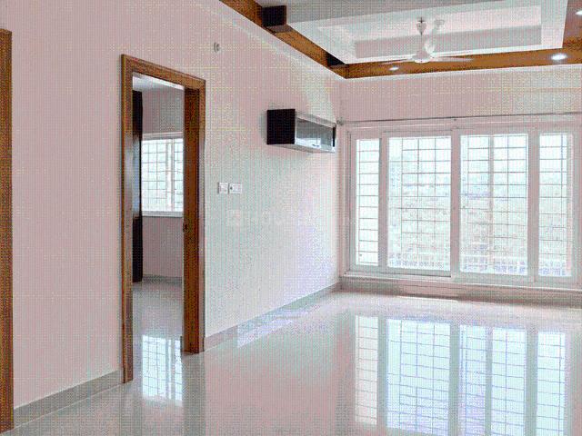 2 BHK Apartment in K R Puram for resale Bengaluru. The reference number is 21096578
