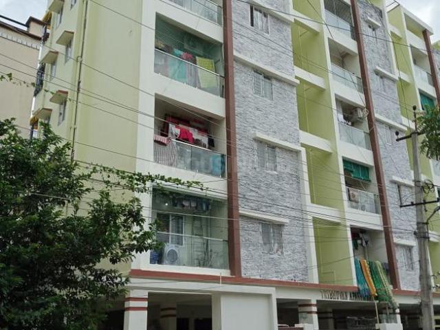 2 BHK Apartment in Kothapet for resale Hyderabad. The reference number is 18182540