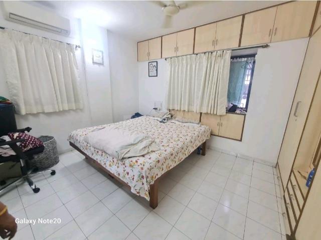 2 BHK Apartment in Kothrud for rent Pune. The reference number is 18194017