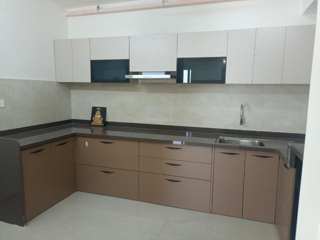 2 BHK Apartment in Kothrud for rent Pune. The reference number is 18716828