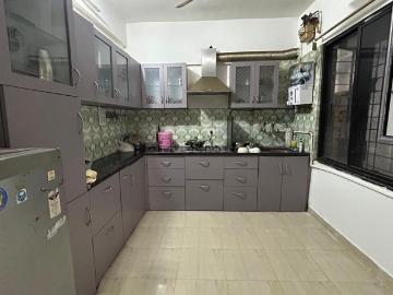 2 BHK Apartment in Kothrud for rent Pune. The reference number is 19373490