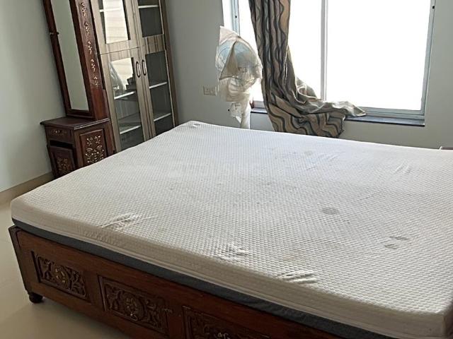 2 BHK Apartment in Kothrud for rent Pune. The reference number is 19733932