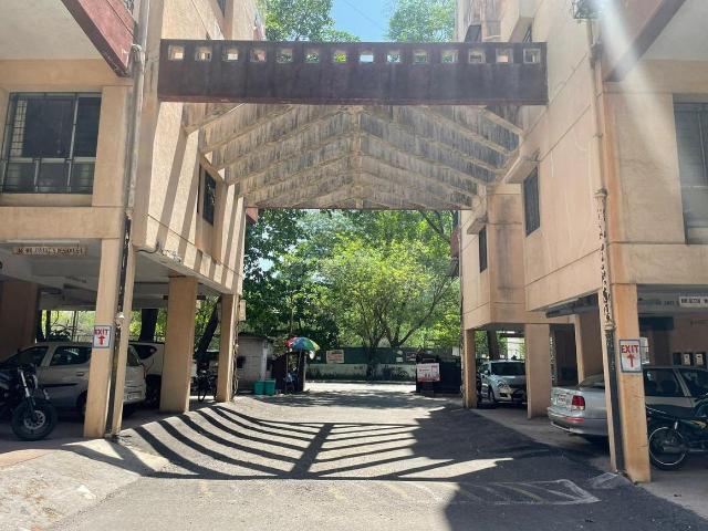 2 BHK Apartment in Kothrud for rent Pune. The reference number is 19858847