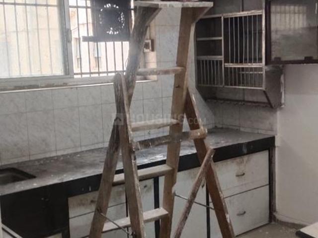 2 BHK Apartment in Kothrud for rent Pune. The reference number is 20079921