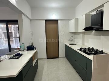 2 BHK Apartment in Kothrud for rent Pune. The reference number is 20527195