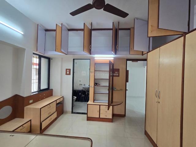 2 BHK Apartment in Kothrud for rent Pune. The reference number is 21024036