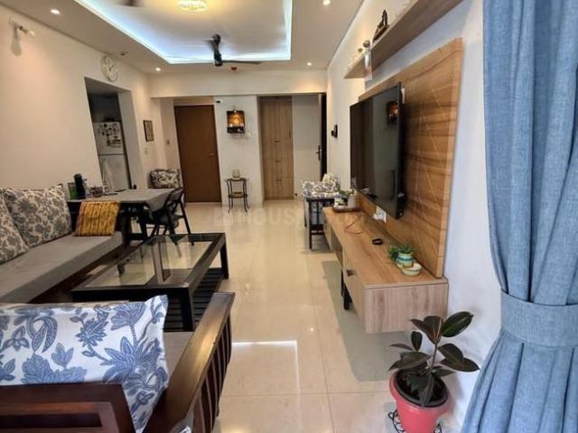 2 BHK Apartment in Kothrud for rent Pune. The reference number is 21095244